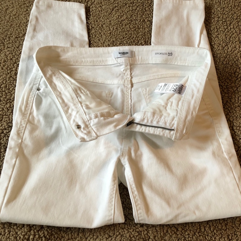 Kensie Effortless Ankle Jean